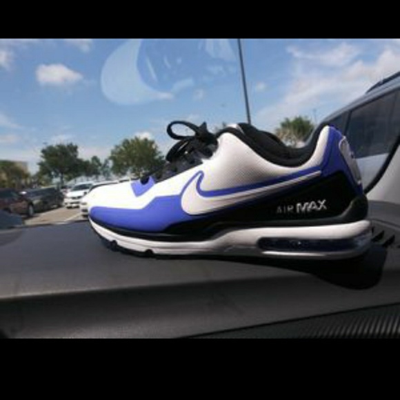 Shoes - Picture 1 of 3